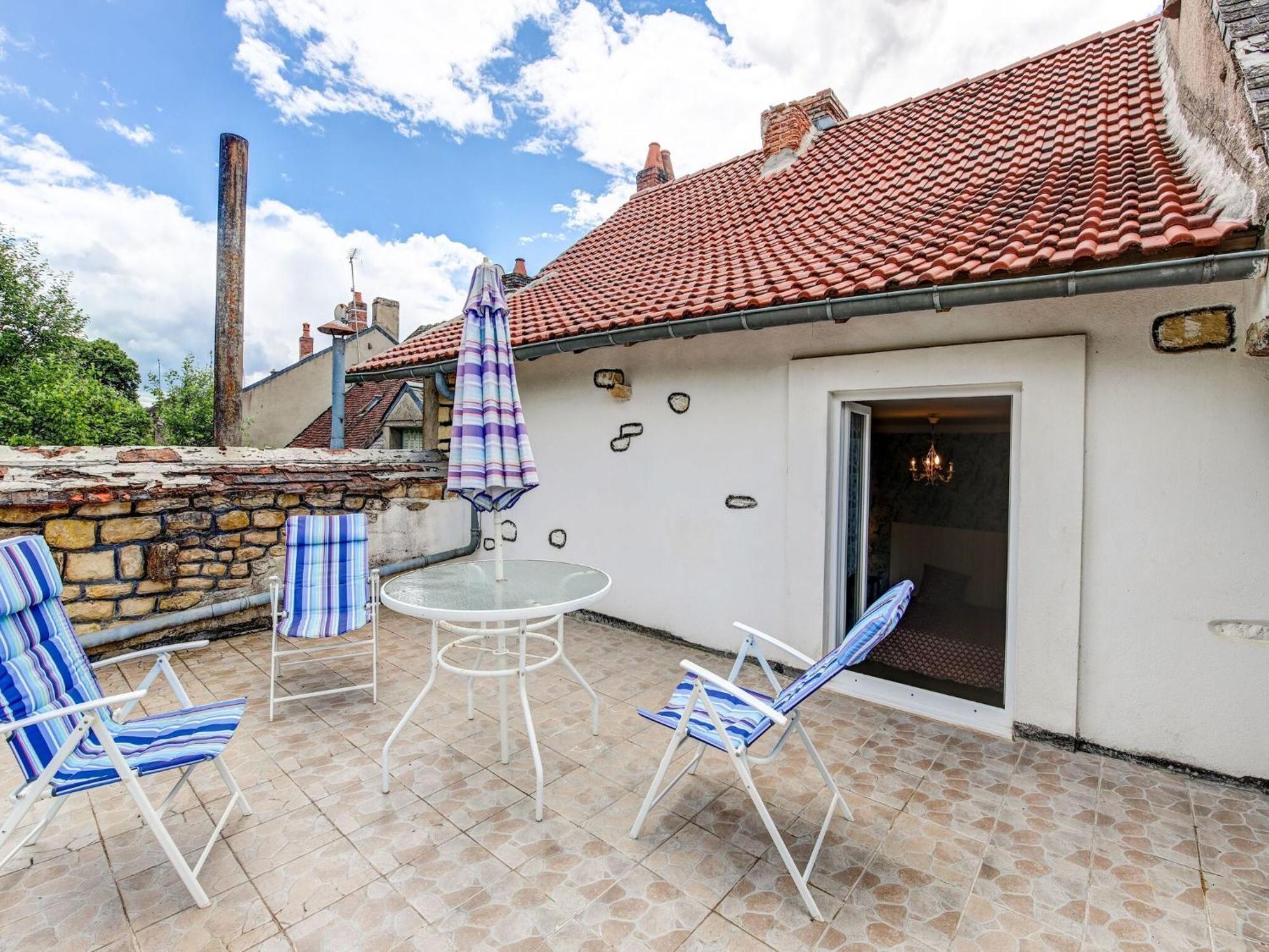 Traditional Holiday Home In Brinon Sur Beuvron 외부 사진